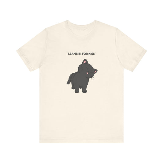 Reversed Unisex *Leans in for kiss* T-Shirt